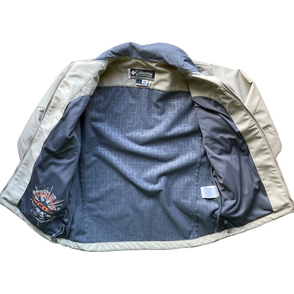Columbia xco interchange jacket in oatmeal color size S in EUC - Picture 4 of 5